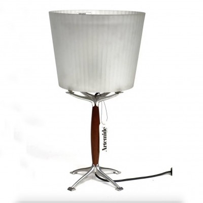 lampada da tavolo di Artemide “Orione”