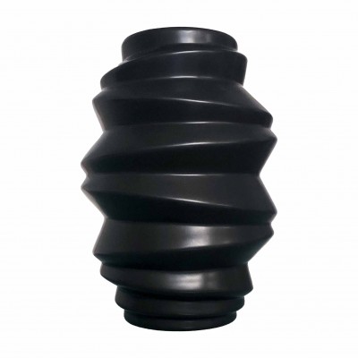 Black ceramic vase “Pile”